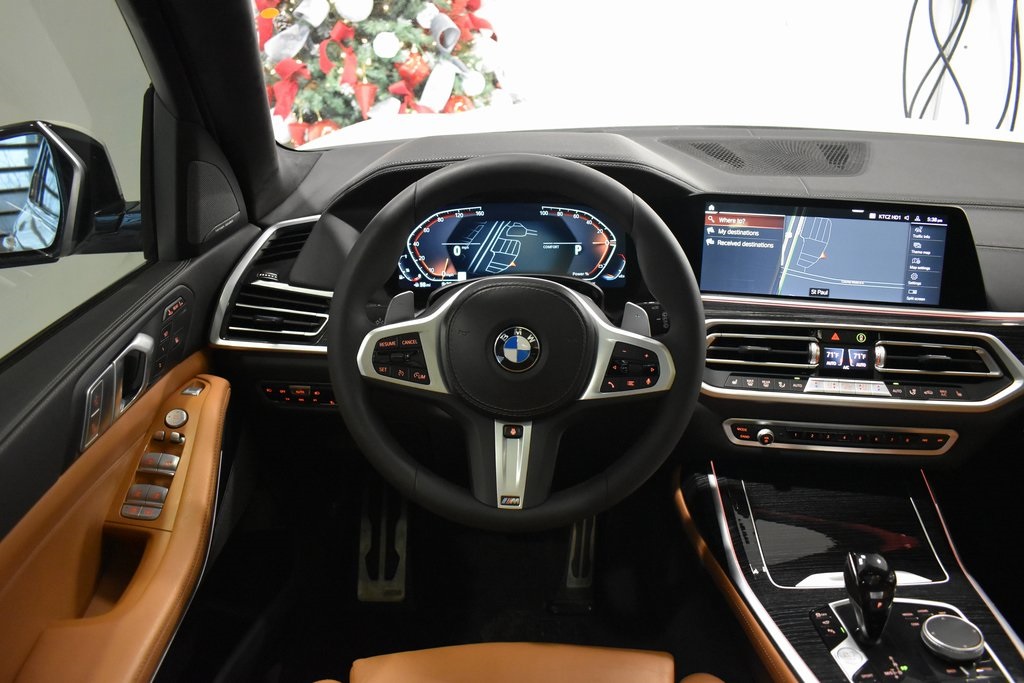 2022 BMW X7 xDrive40i 8