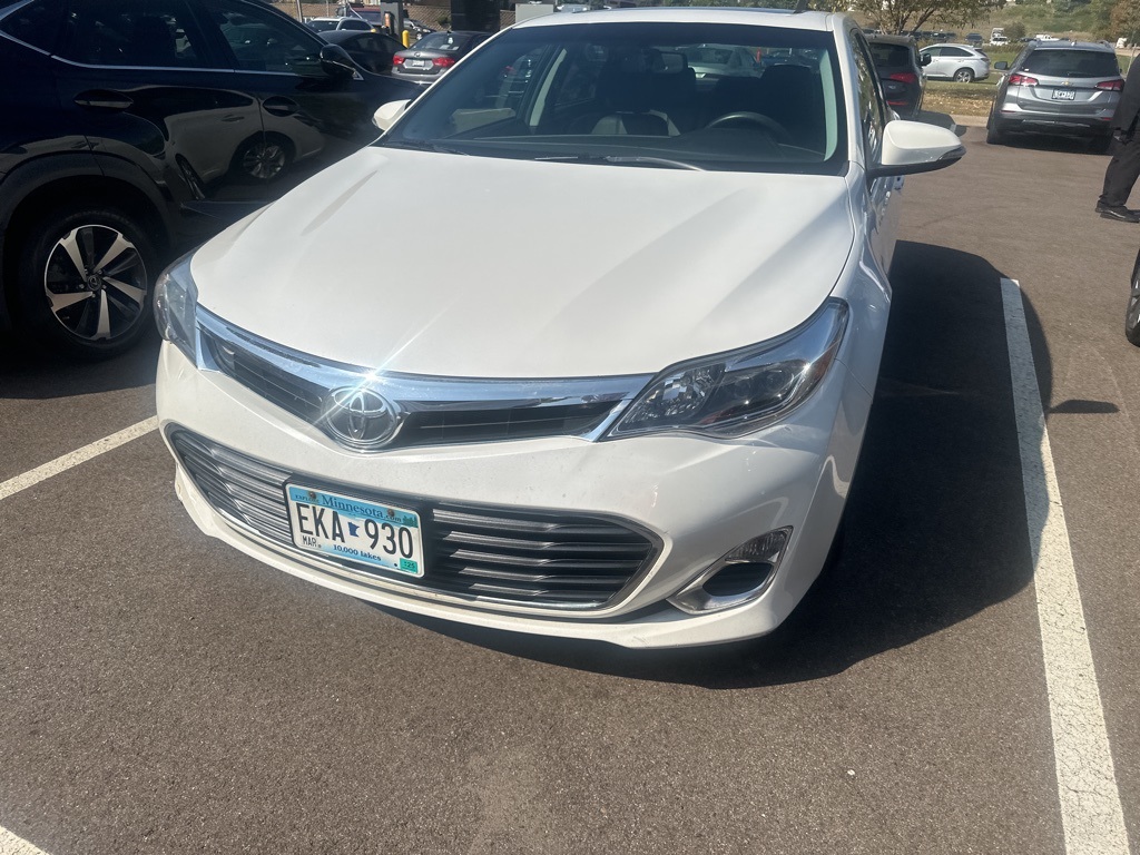 2013 Toyota Avalon XLE Premium 2