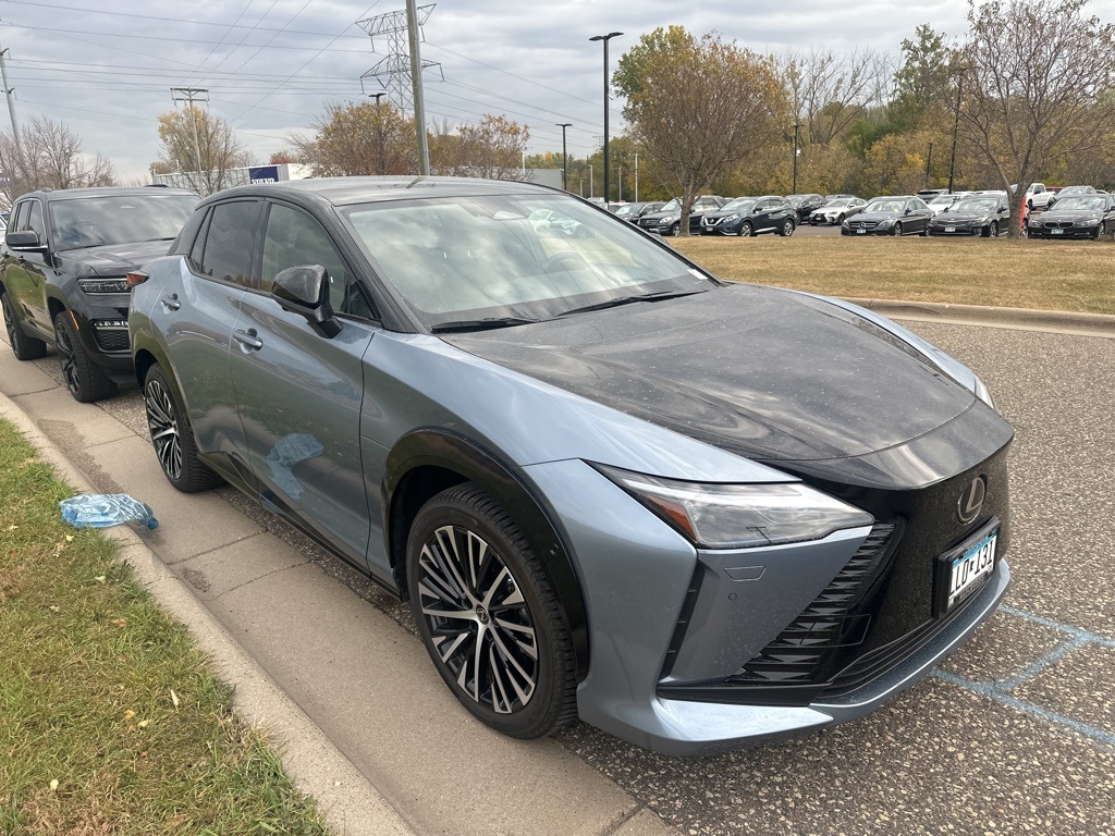 2023 Lexus RZ 450e Premium 1