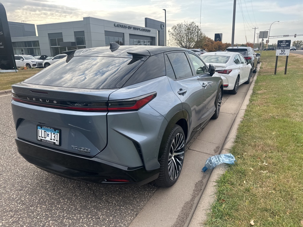 2023 Lexus RZ 450e Premium 16