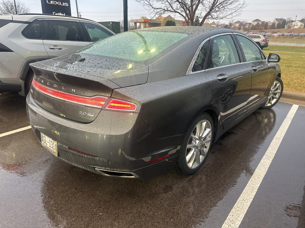 2016 Lincoln MKZ Base 8