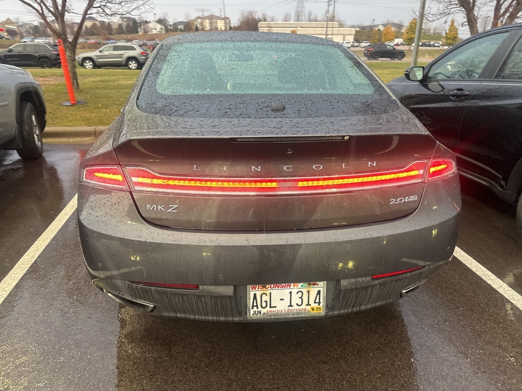 2016 Lincoln MKZ Base 11