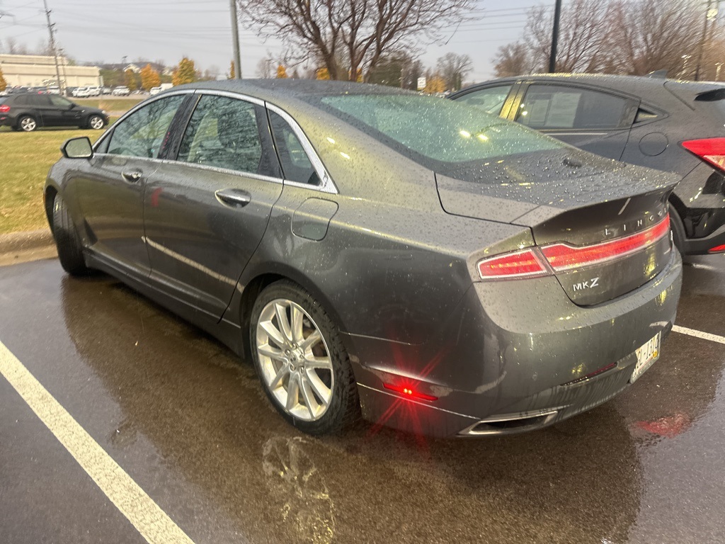 2016 Lincoln MKZ Base 14