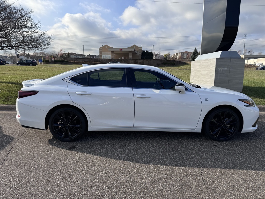 2023 Lexus ES 350 F Sport 8