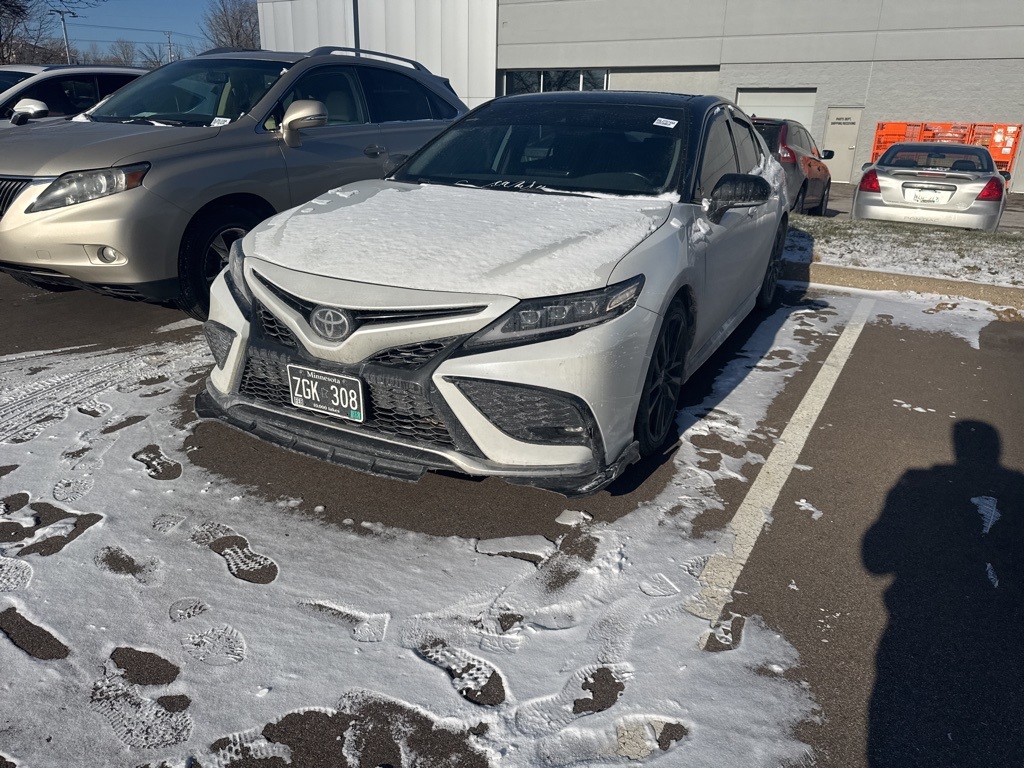 2021 Toyota Camry XSE 4