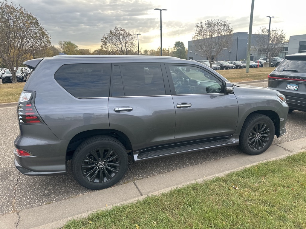 2023 Lexus GX 460 7