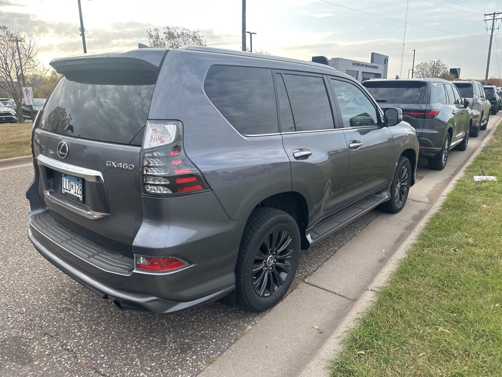 2023 Lexus GX 460 10