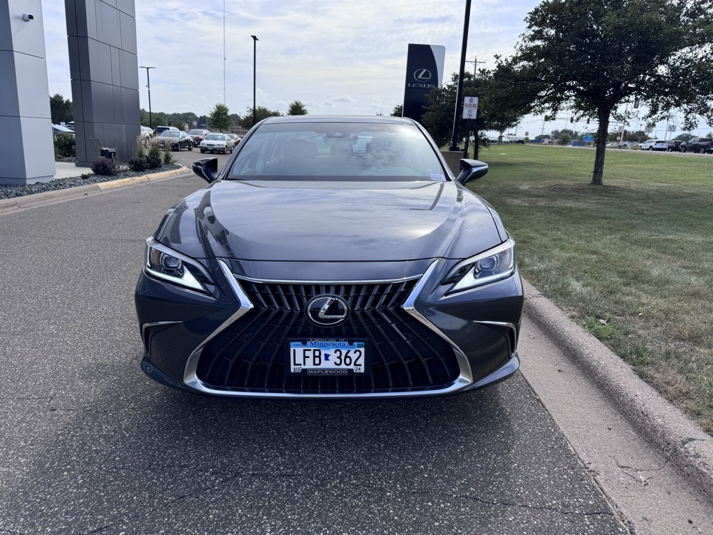 2024 Lexus ES 250 2