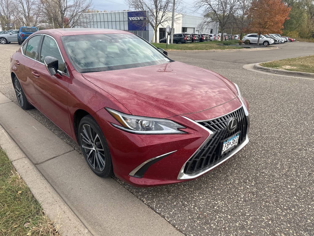 2024 Lexus ES 300h 1