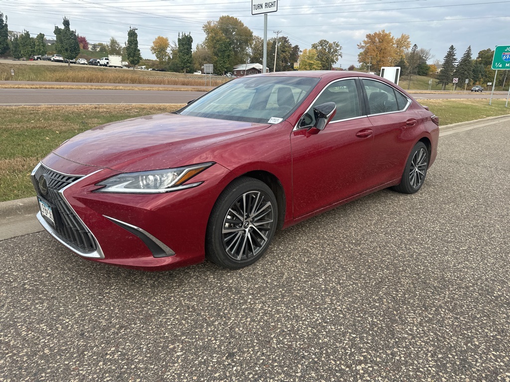 2024 Lexus ES 300h 2