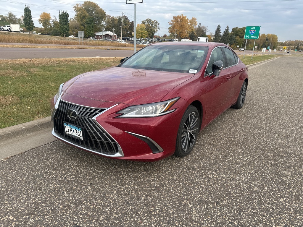 2024 Lexus ES 300h 9