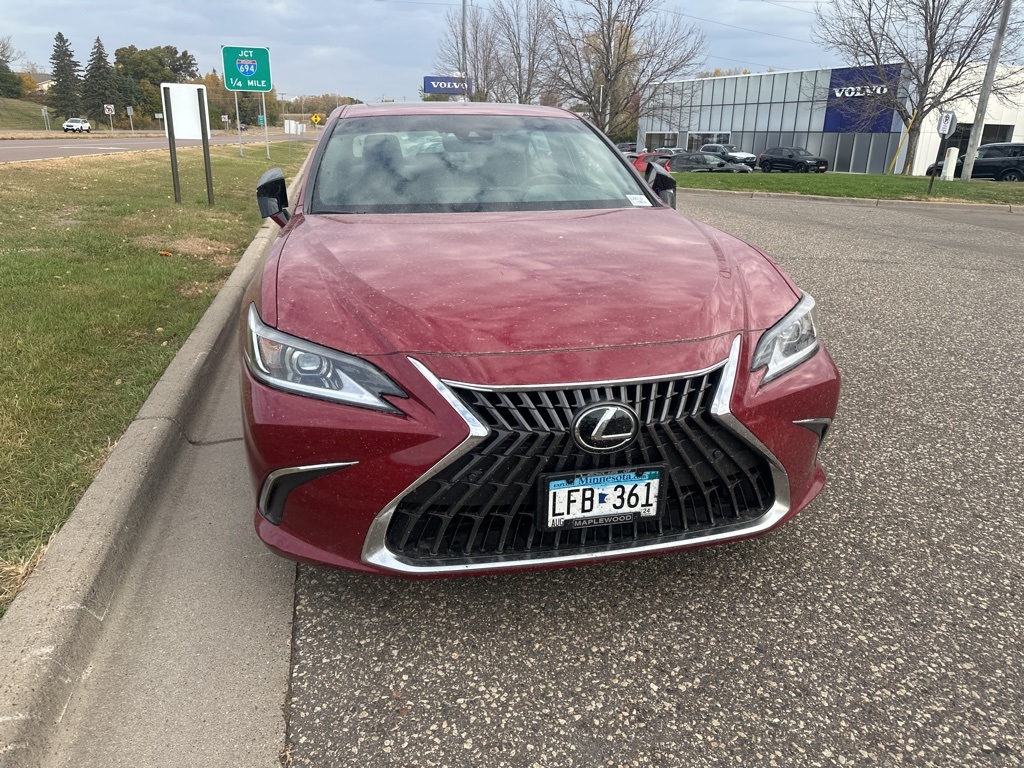 2024 Lexus ES 300h 11