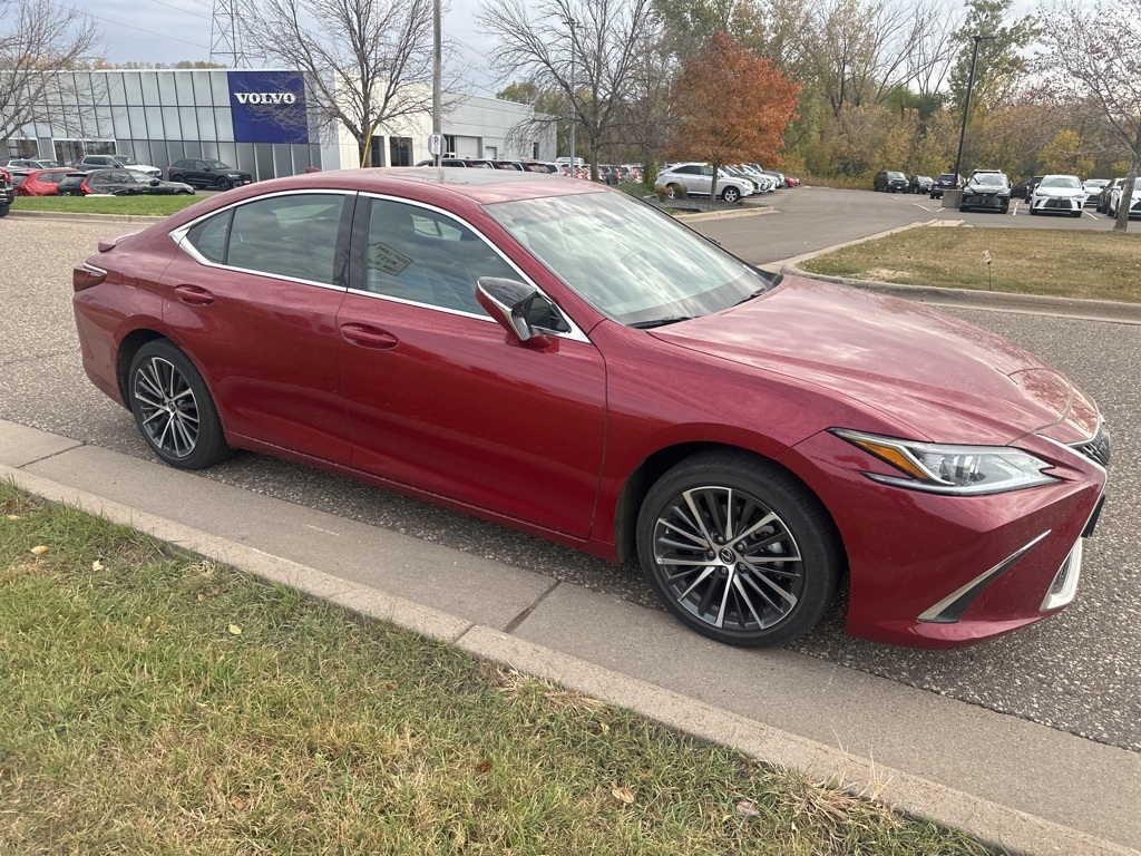 2024 Lexus ES 300h 13