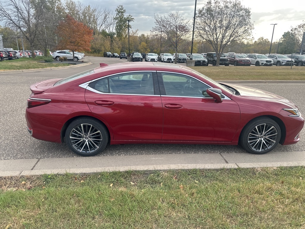 2024 Lexus ES 300h 14