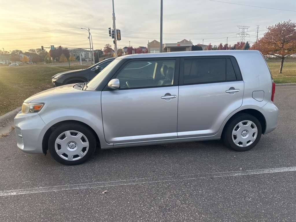 2014 Scion xB Base 4