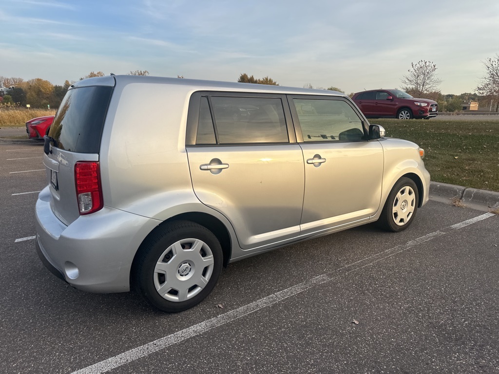 2014 Scion xB Base 18