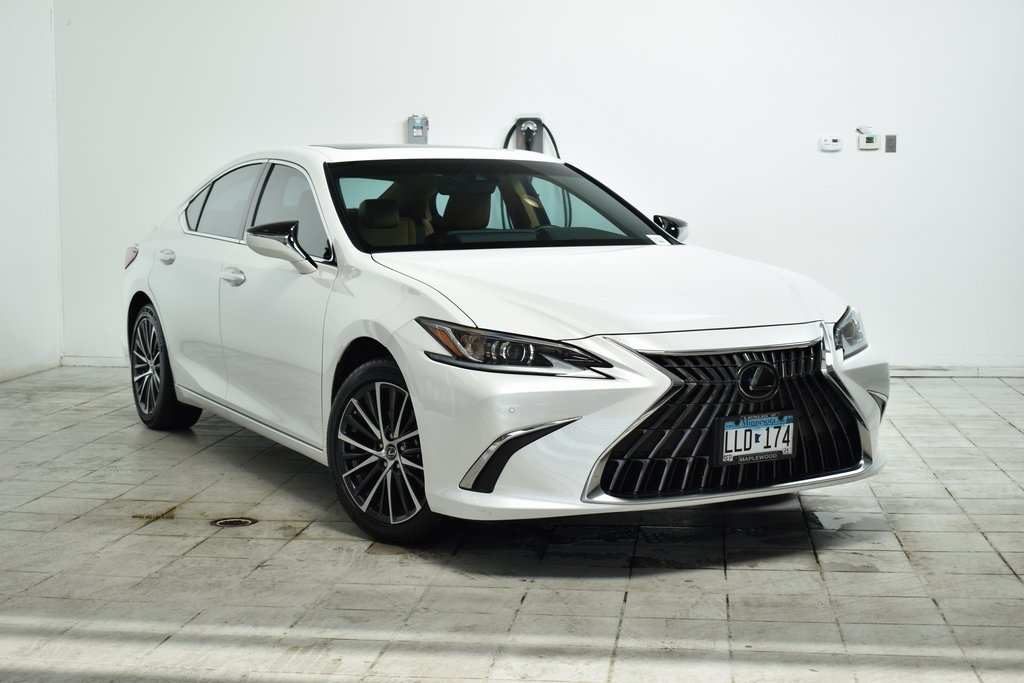 2024 Lexus ES 250 1