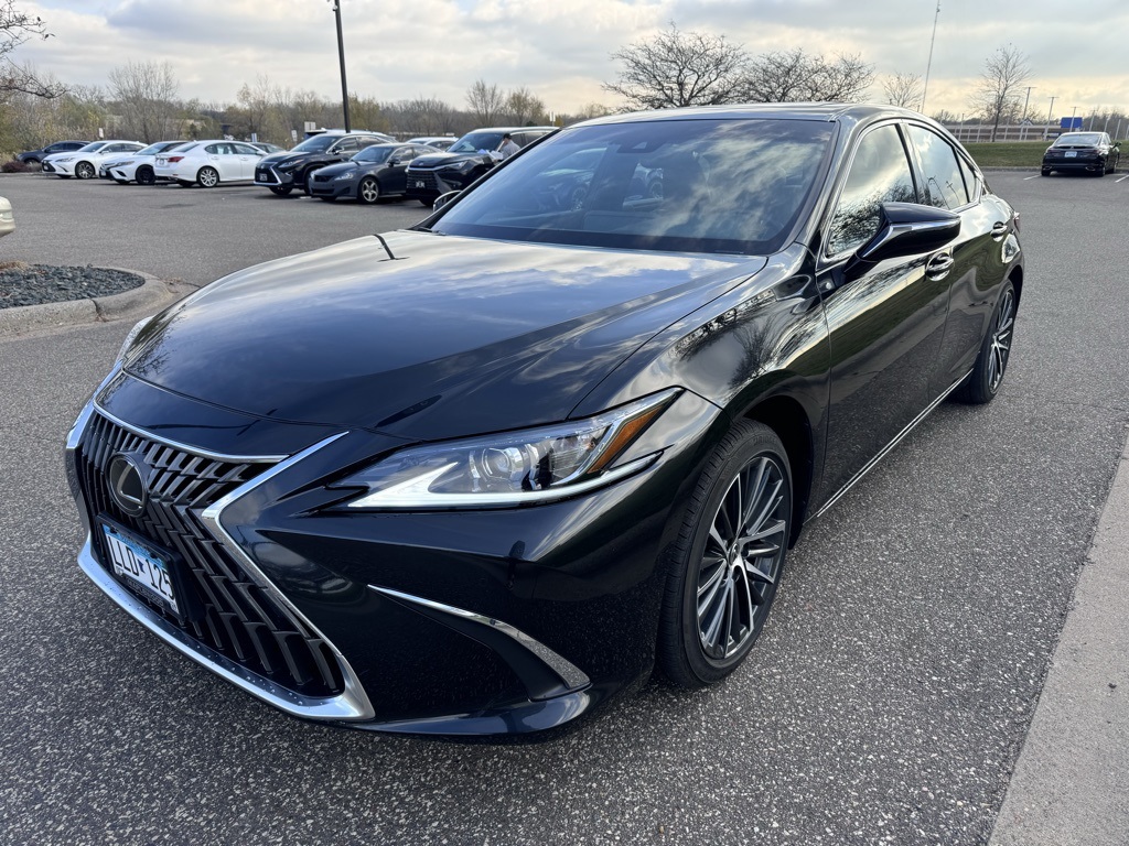 2024 Lexus ES 350 3