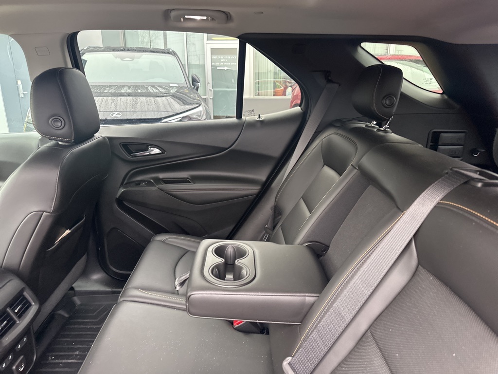 2019 Chevrolet Equinox Premier 26