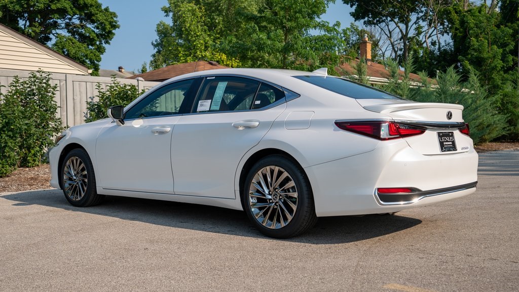 2025 Lexus ES 300h Luxury 4