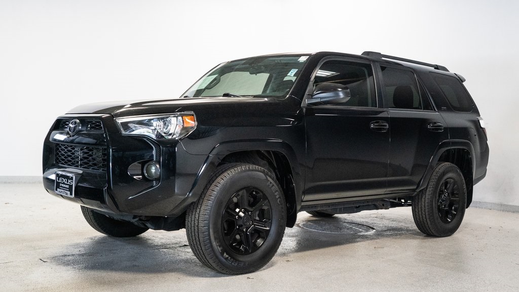 2018 Toyota 4Runner SR5 3