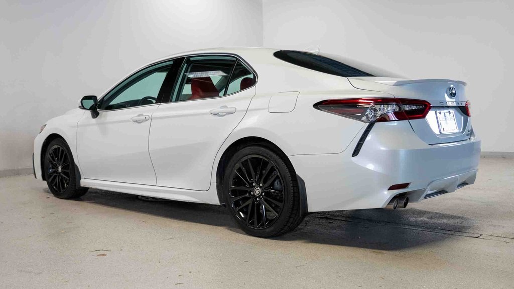 2022 Toyota Camry Hybrid XSE 4