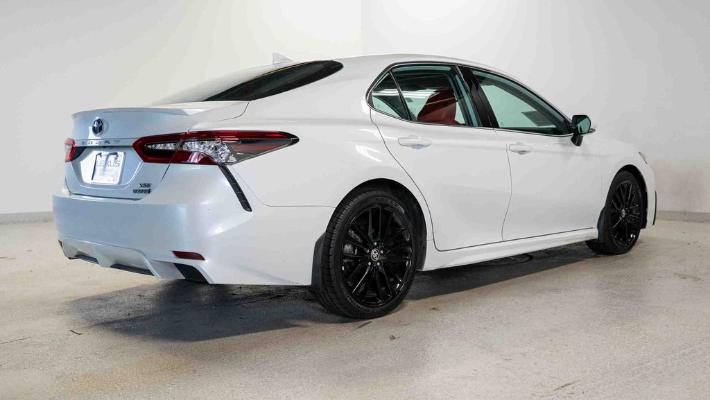 2022 Toyota Camry Hybrid XSE 6