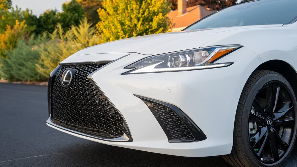 2025 Lexus ES 350 F Sport 8