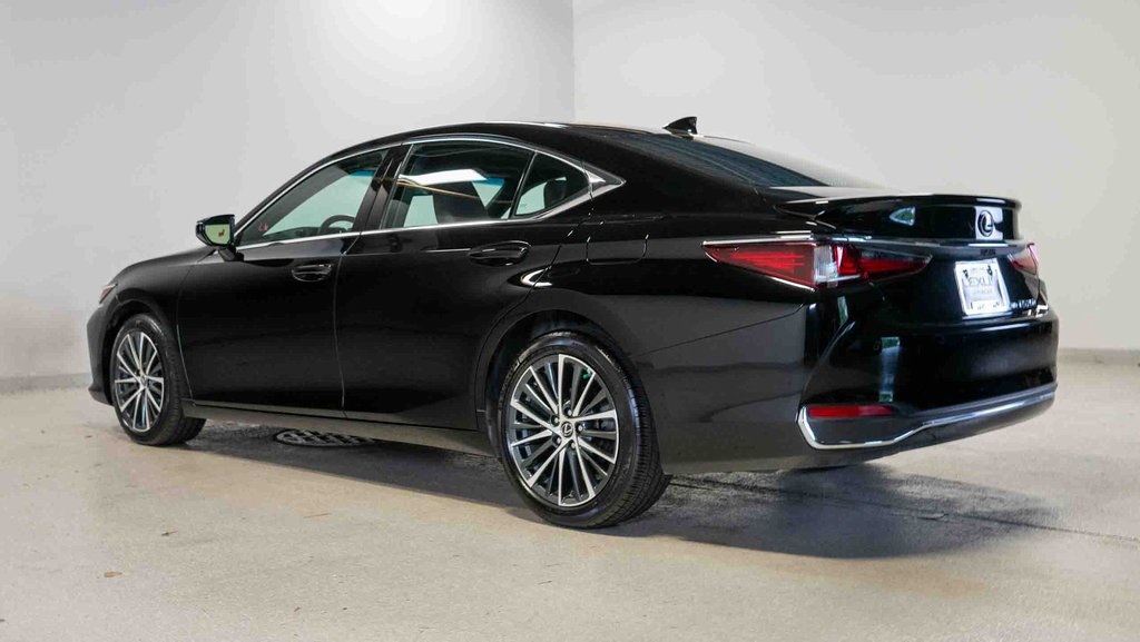 2022 Lexus ES 250 4