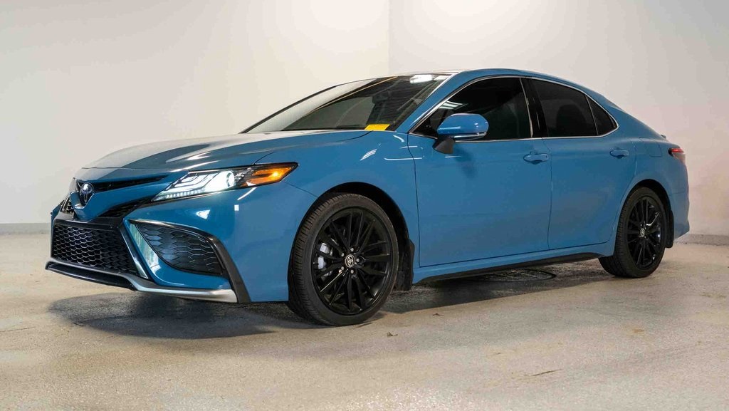 2023 Toyota Camry XSE 3