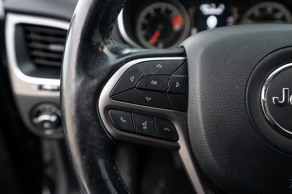 2020 Jeep Cherokee Latitude Plus 13