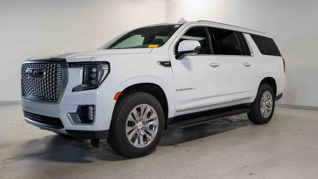 2021 GMC Yukon XL Denali 3