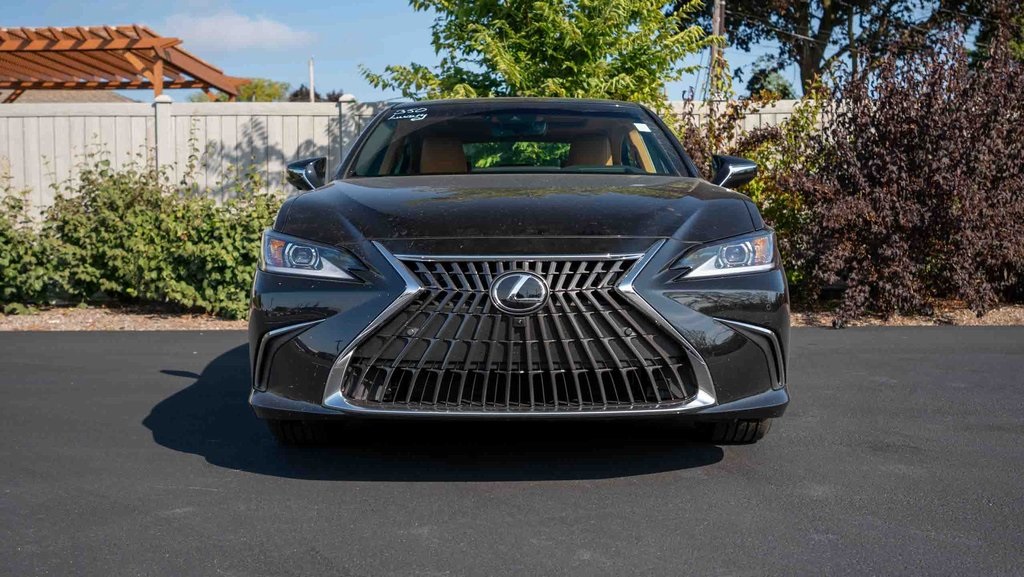 2025 Lexus ES 350 Luxury 2