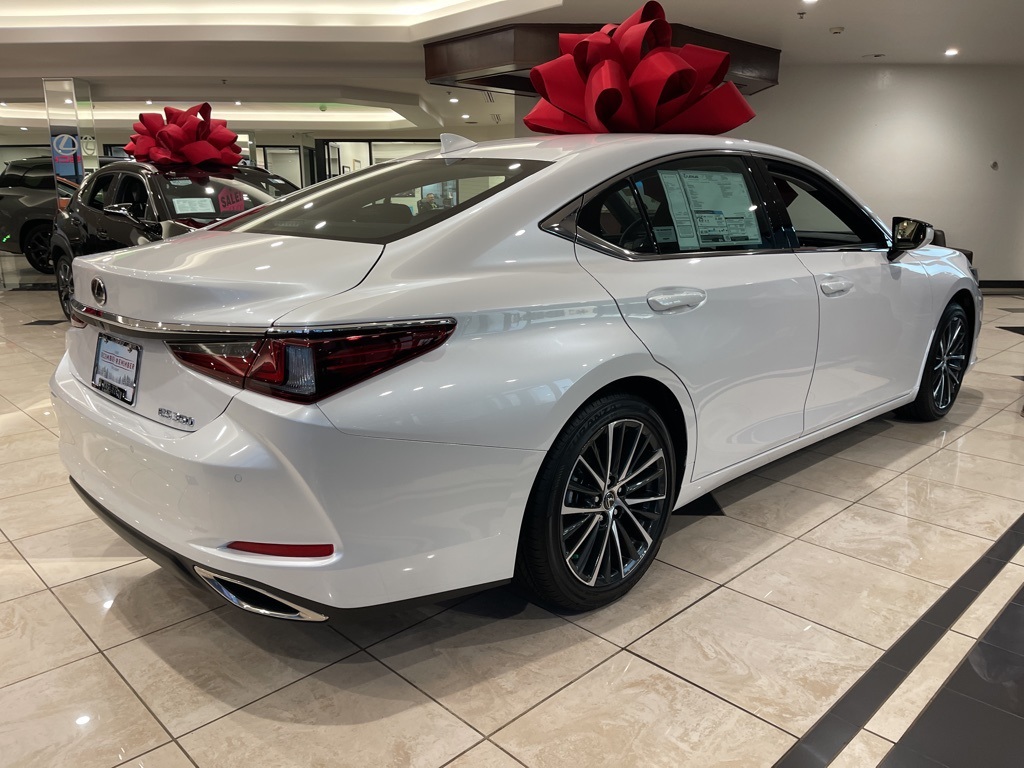 2025 Lexus ES 350 7