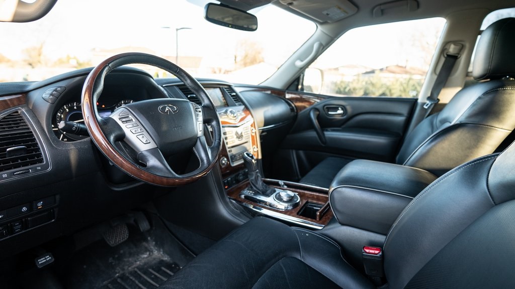 2019 INFINITI QX80 LUXE 8