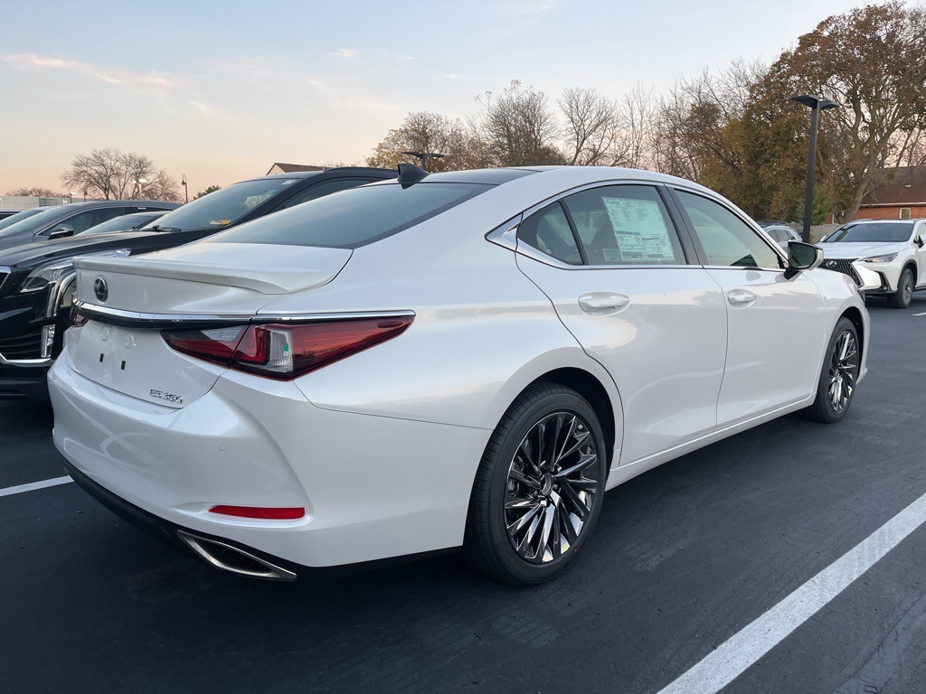 2025 Lexus ES 350 Luxury 7