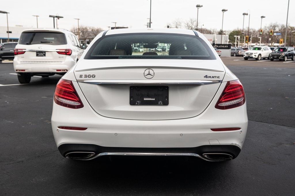 2017 Mercedes-Benz E-Class E 300 5