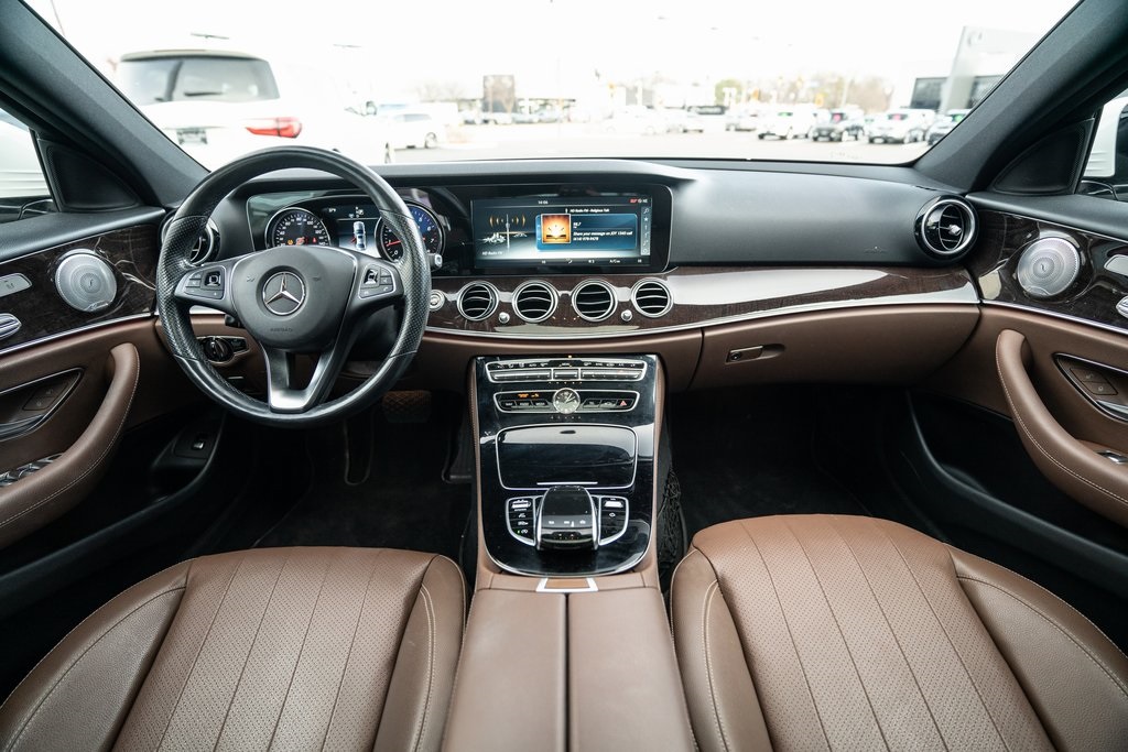 2017 Mercedes-Benz E-Class E 300 8