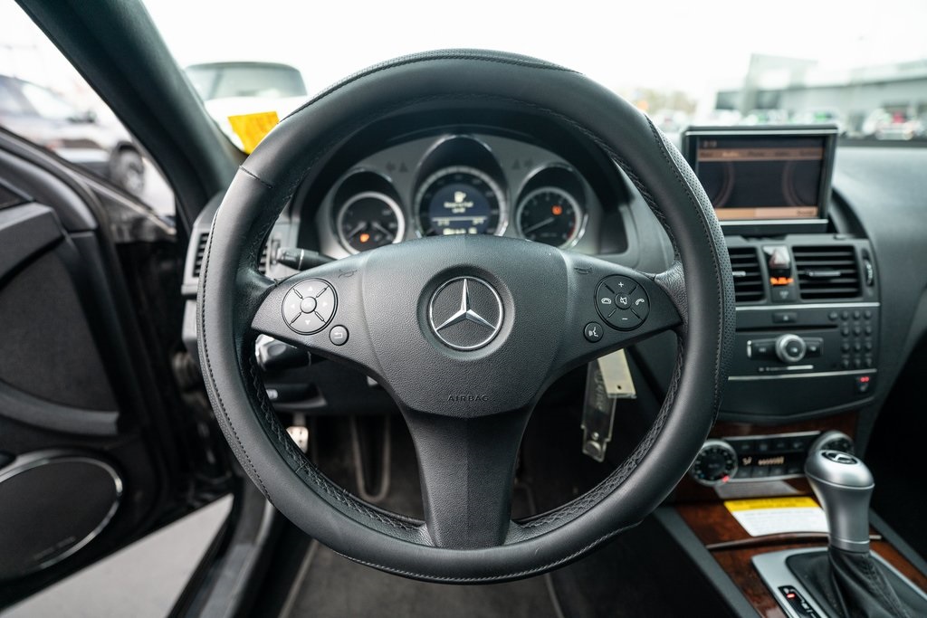 2009 Mercedes-Benz C-Class C 300 12