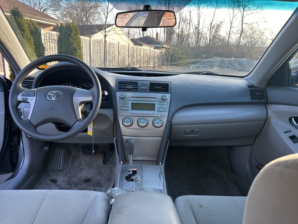 2009 Toyota Camry LE 13