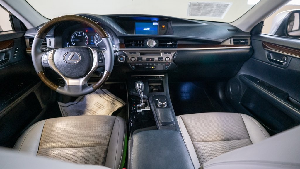 2014 Lexus ES 350 8