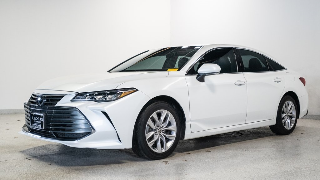 2022 Toyota Avalon XLE 3