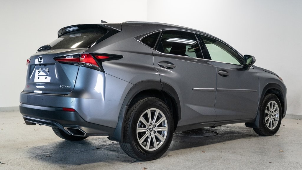 2020 Lexus NX 300. 6