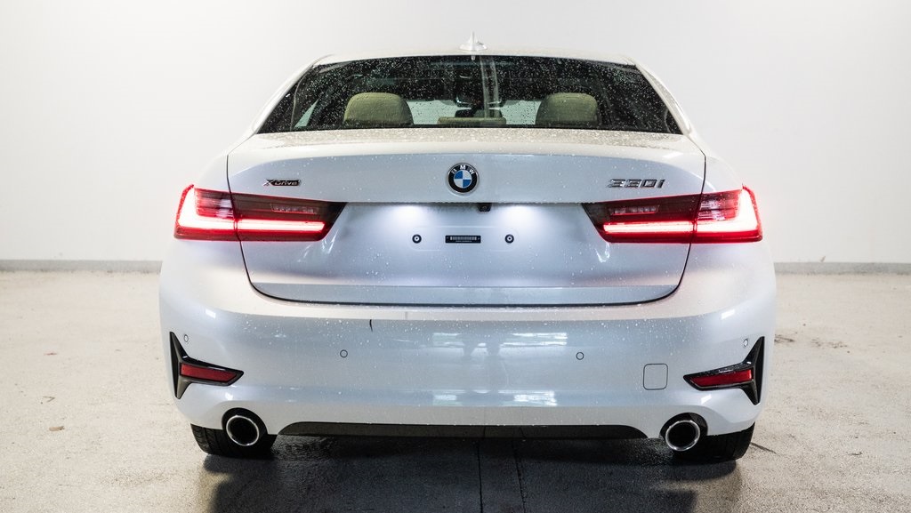 2021 BMW 3 Series 330i xDrive 5