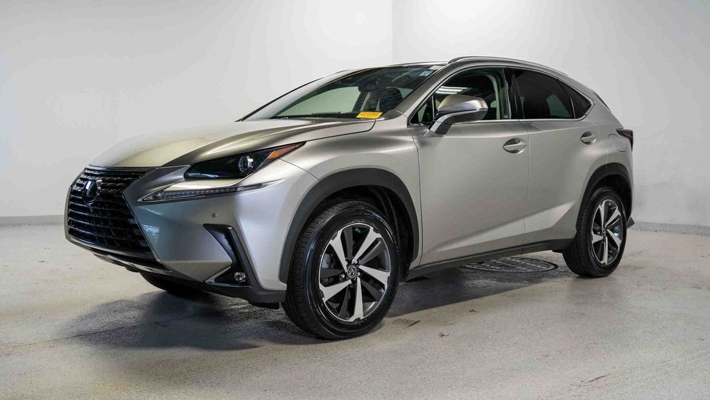 2020 Lexus NX 300. 3