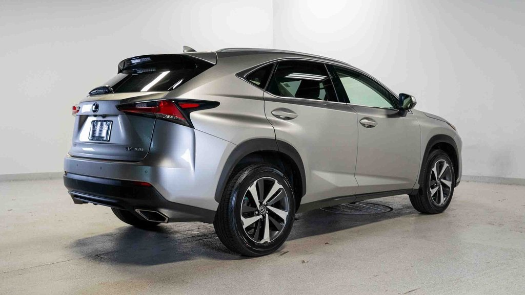 2020 Lexus NX 300. 6