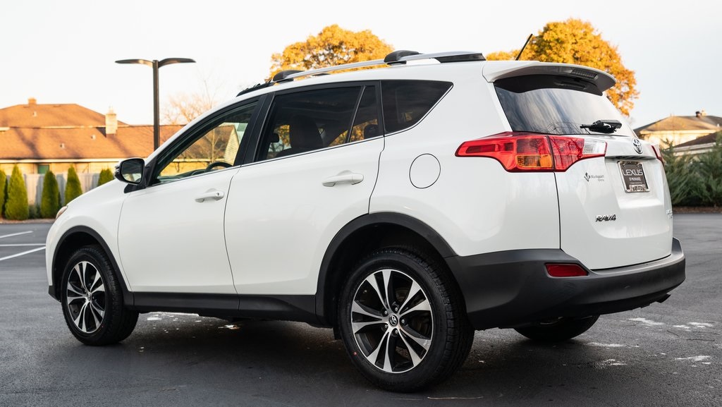 2015 Toyota RAV4 Limited 4