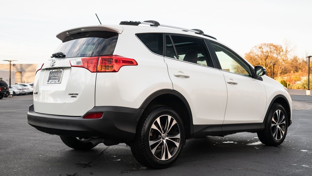 2015 Toyota RAV4 Limited 6