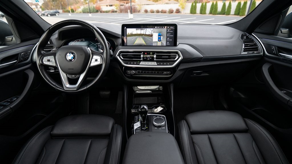 2022 BMW X4 xDrive30i 8