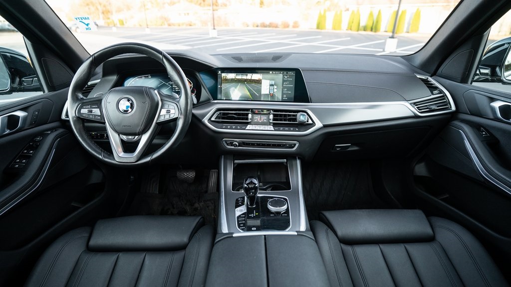 2022 BMW X5 xDrive40i 8